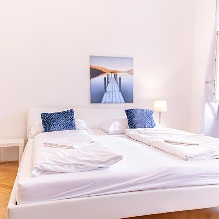 Amazing 2Br City Stay, Wiener Stadthalle Buitenkant foto