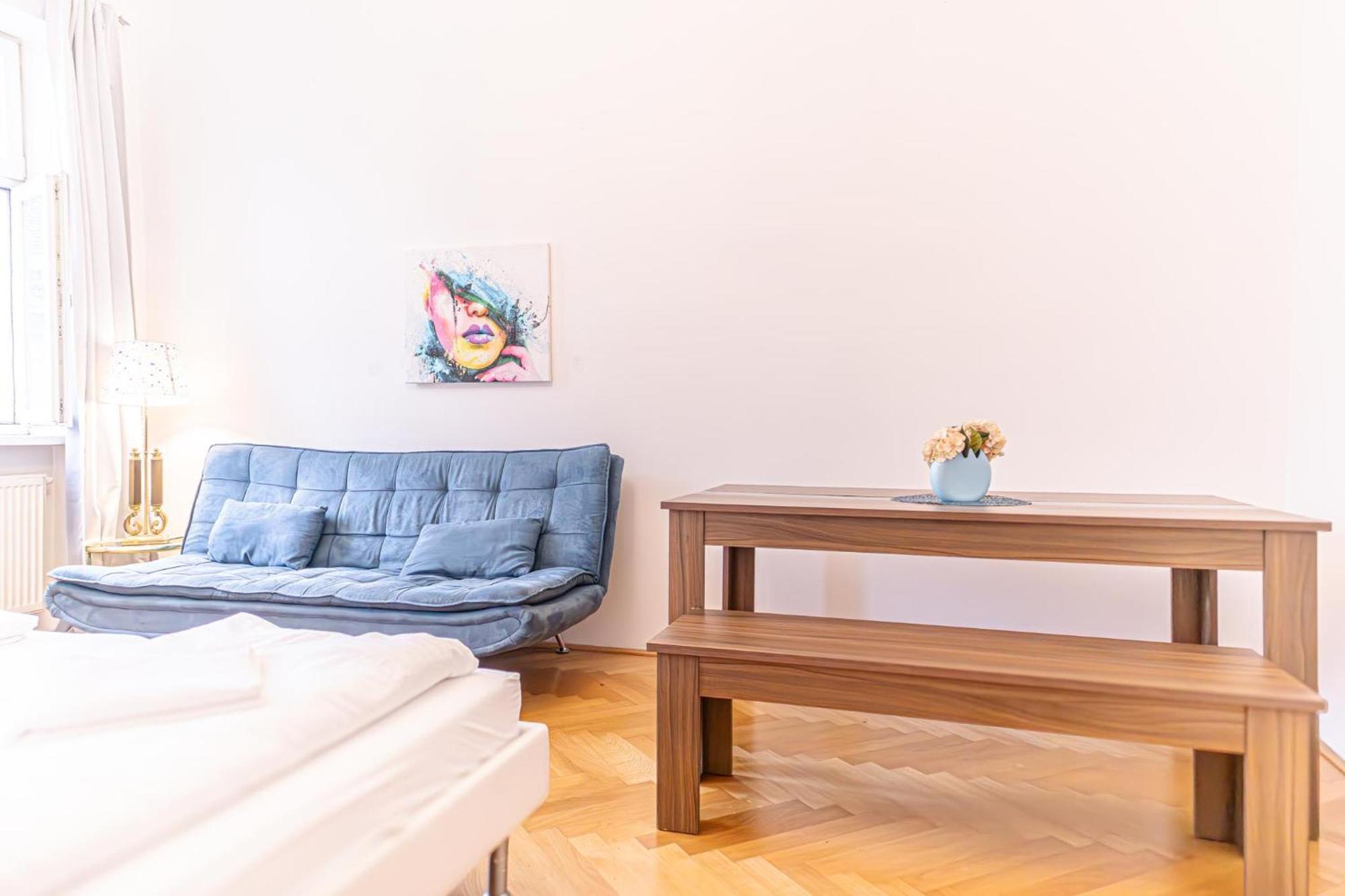 Amazing 2Br City Stay, Wiener Stadthalle Buitenkant foto