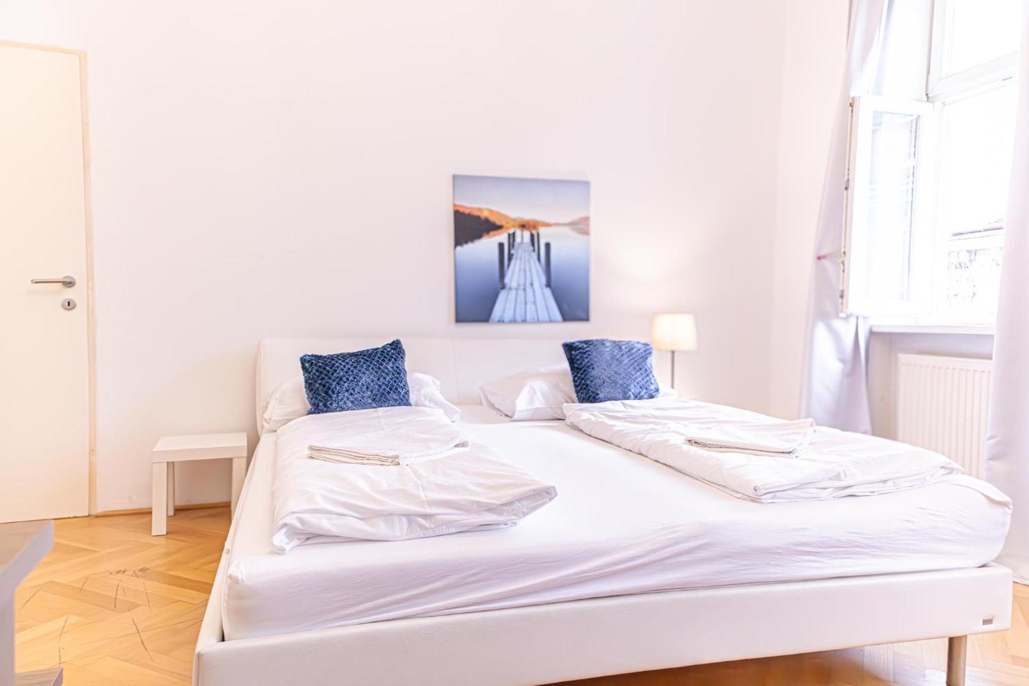 Amazing 2Br City Stay, Wiener Stadthalle Buitenkant foto