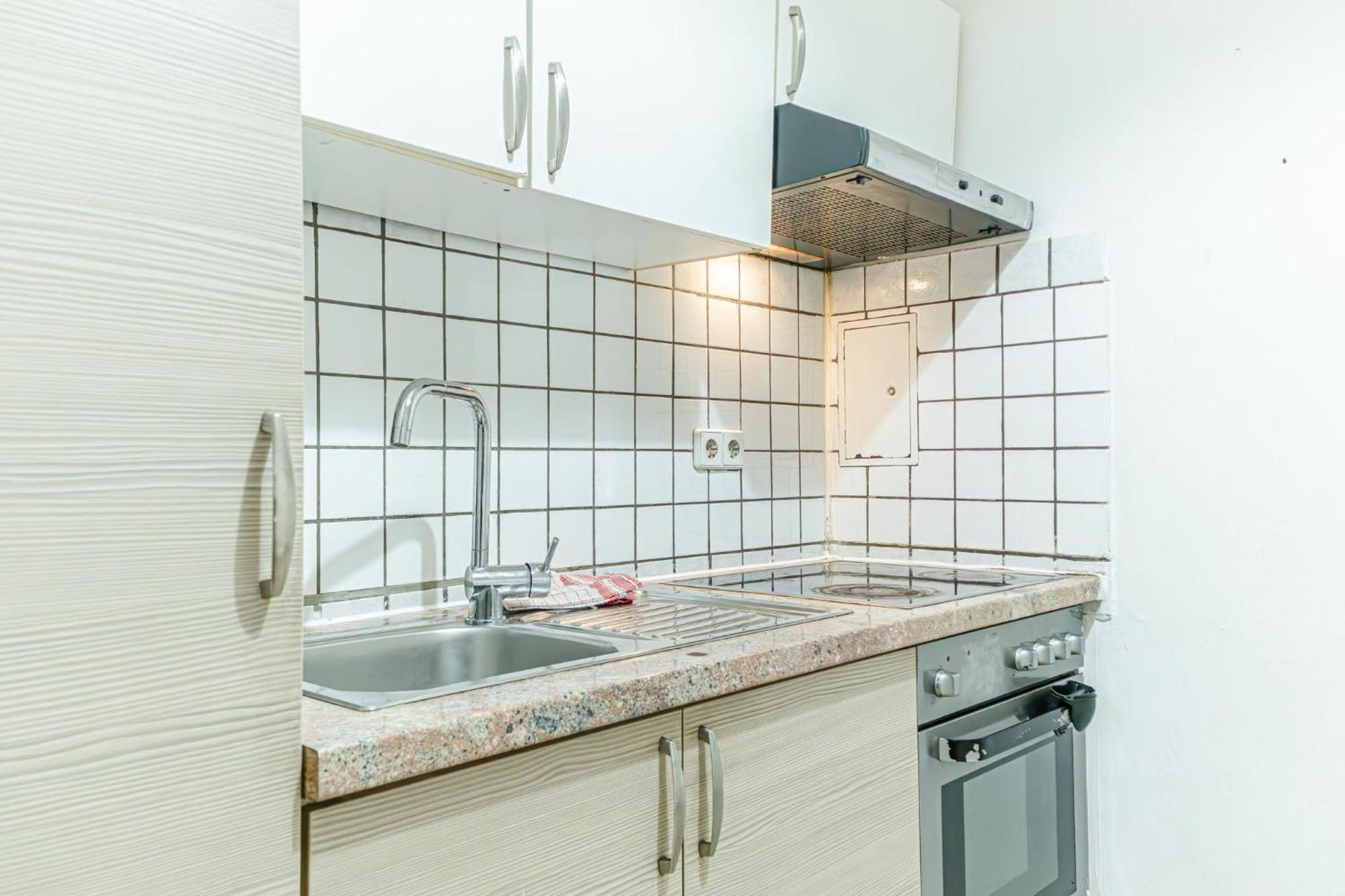 Amazing 2Br City Stay, Wiener Stadthalle Buitenkant foto