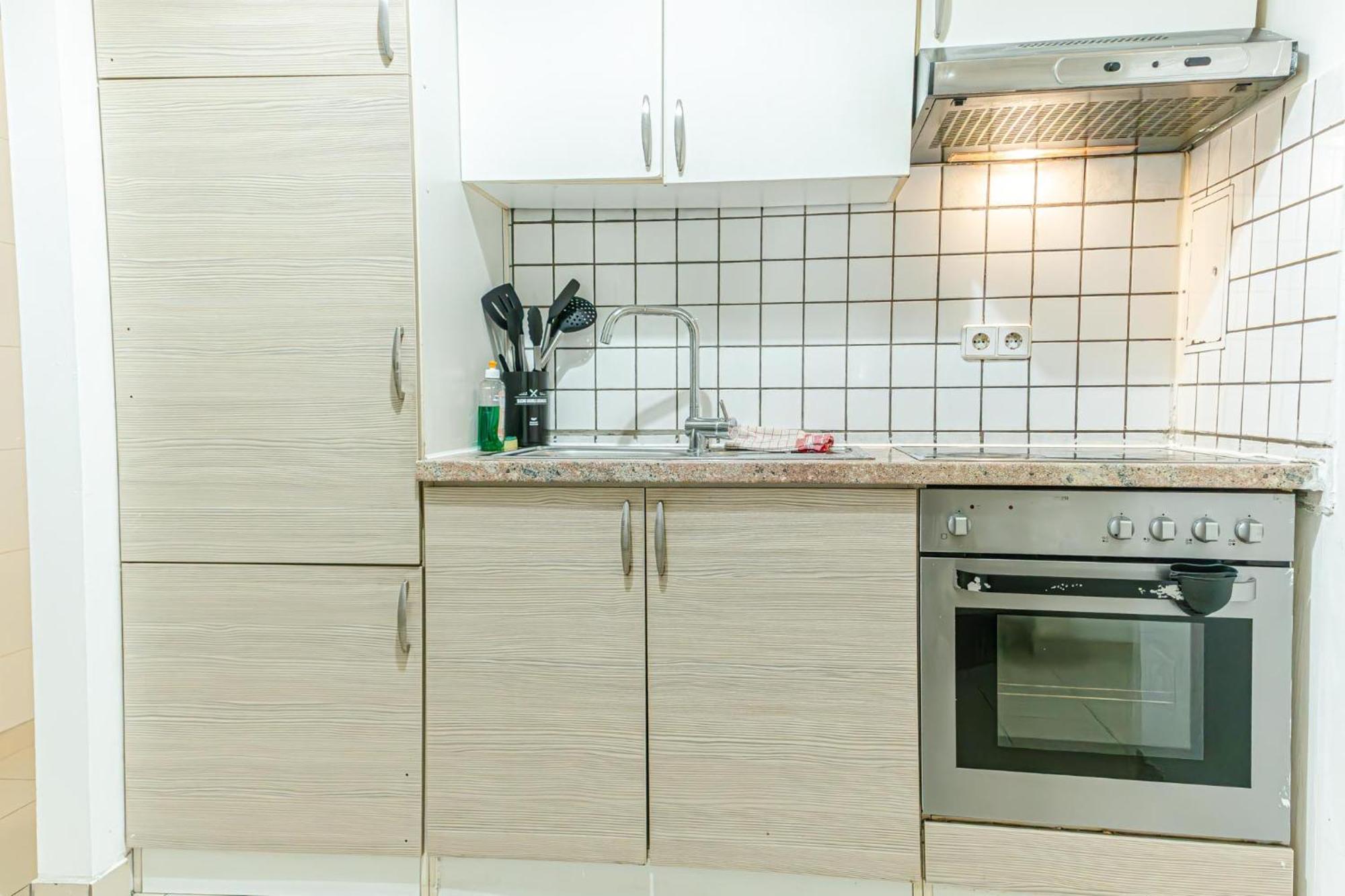 Amazing 2Br City Stay, Wiener Stadthalle Buitenkant foto